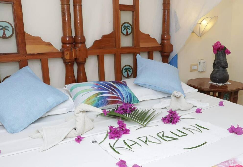 Tembo Beach Cottage Malindi Eksteriør billede